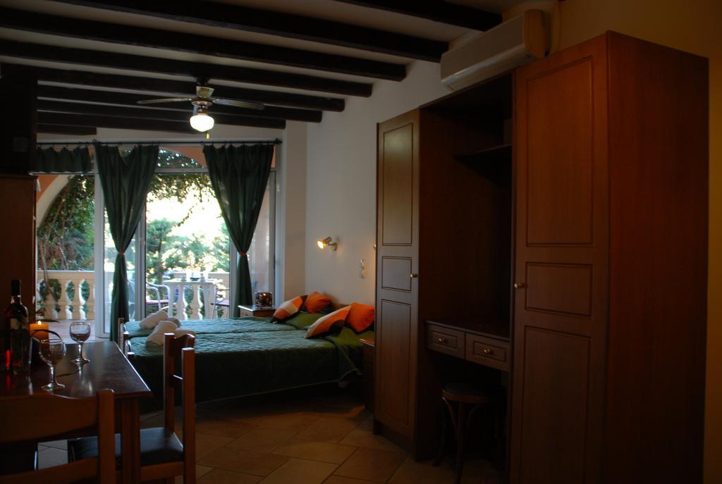 Eva Studios Apartment *